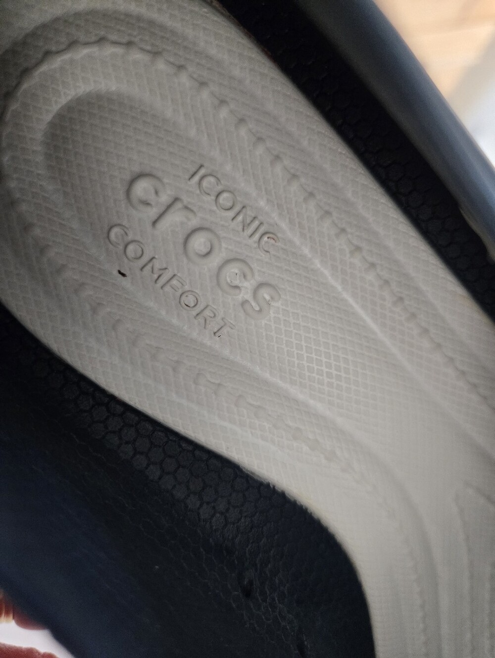 CROCS Women’s Navy Perforated Slip-On Loafers with White Sole 9 - Picture 2 of 9